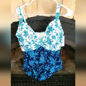 NEW Land's End Swimsuit Bathing Suit One piece Size Size 14